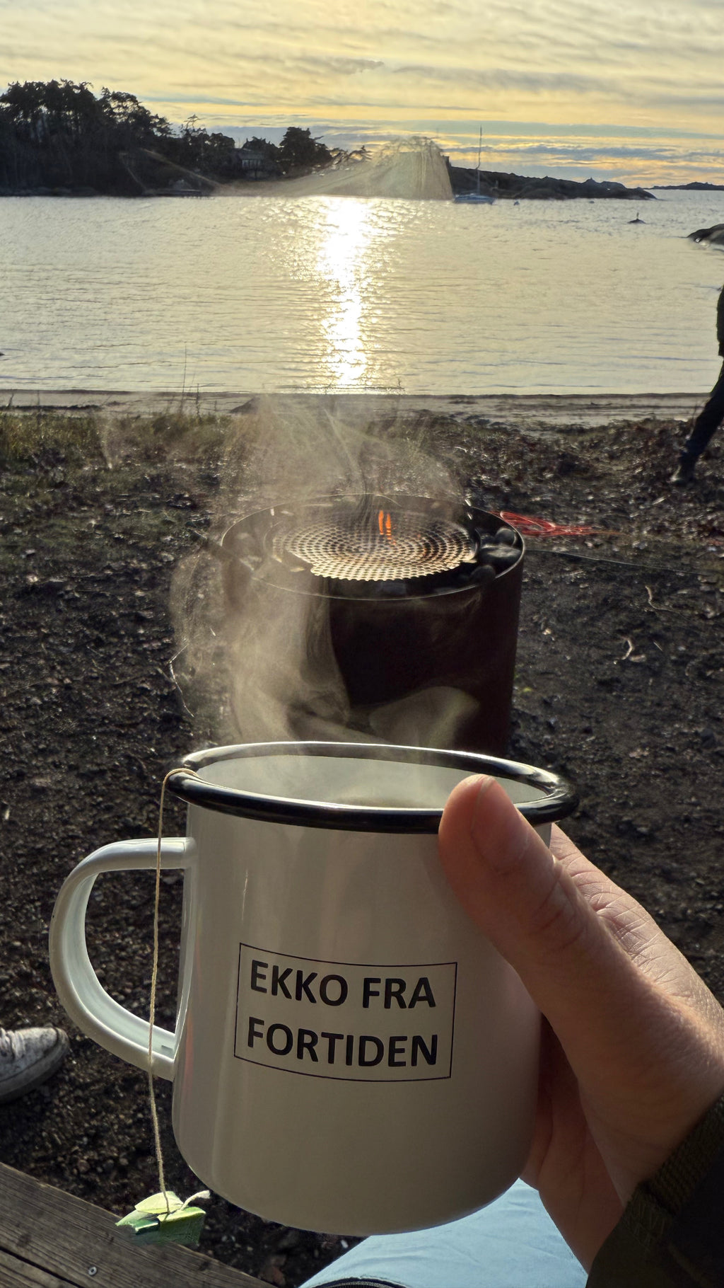 Kopp emaljert Ekko fra fortiden