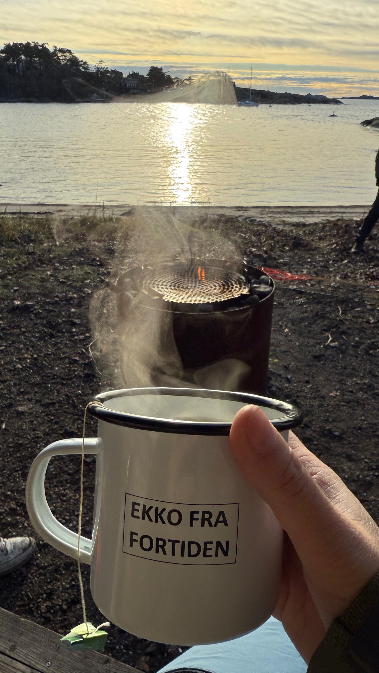 Kopp emaljert Ekko fra fortiden